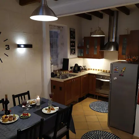 Casa Agnes Mahón